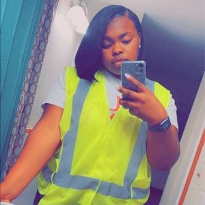 Meet your Posher, Denisha